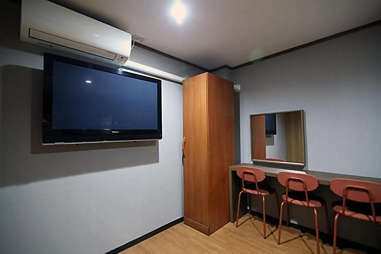 Hotell Tokyo House Inn - Vacation Stay 03113V